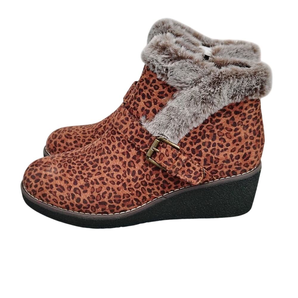 Boutique by Corkys Size 7 Brown Leopard Wedge Booties Chilly Faux Fur Top NEW